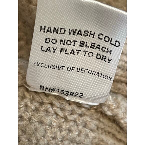 See and Be Seen Array of Flowers Embroidered Tan Sweater Medium - Picture 11 of 11